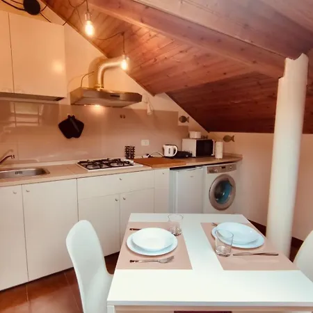 Castagneto 8 Daire *